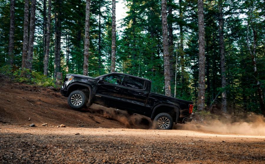  GMC Sierra AT4 Crew Cab 2018 года  (фото 14 из 40)